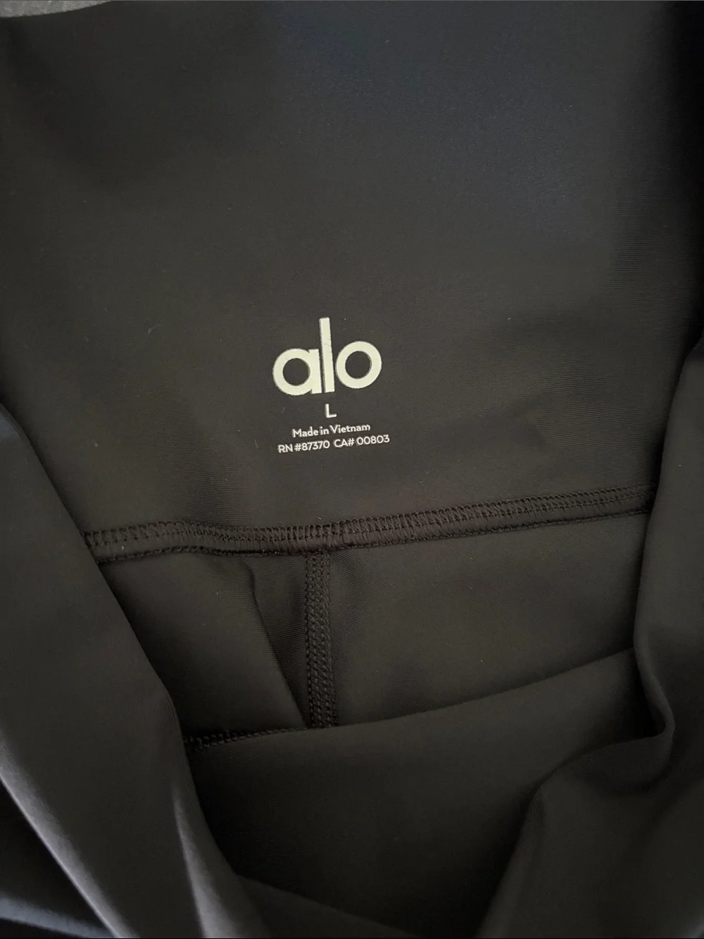 ALO Yoga 7/8 High-Waist Airlift Legging in black